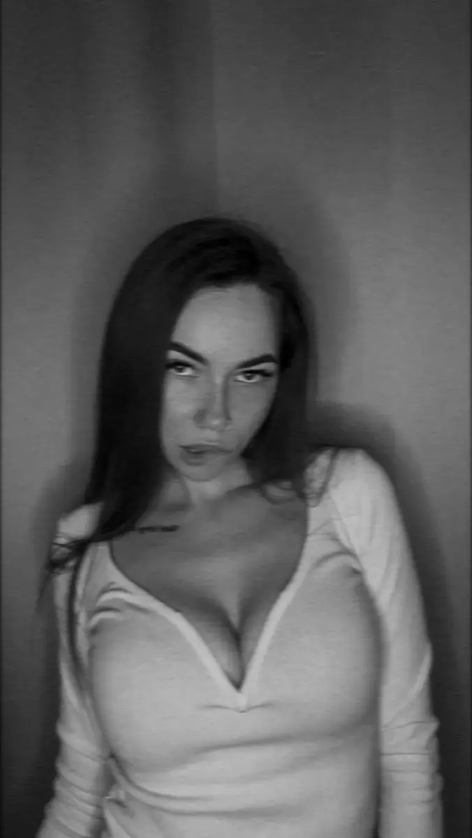 Adriana escort in London