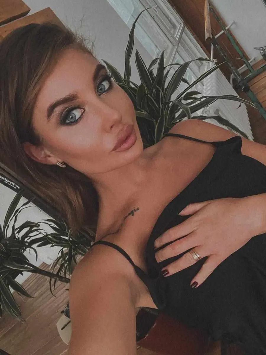 Aleksa escort in London