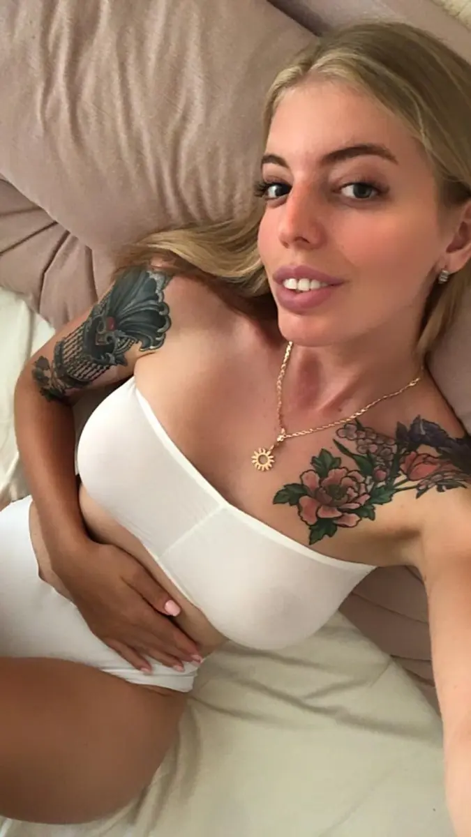 Aleksa escort in London