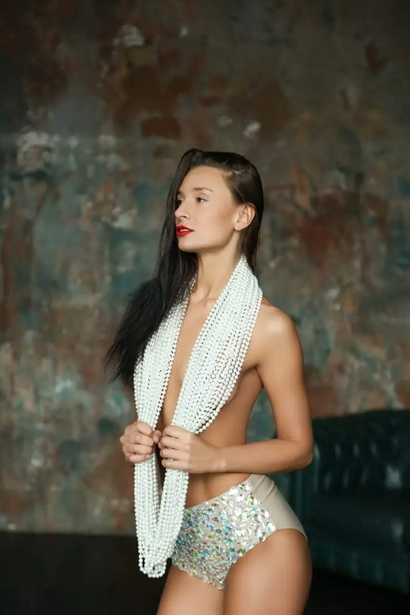 Aleksi escort in London