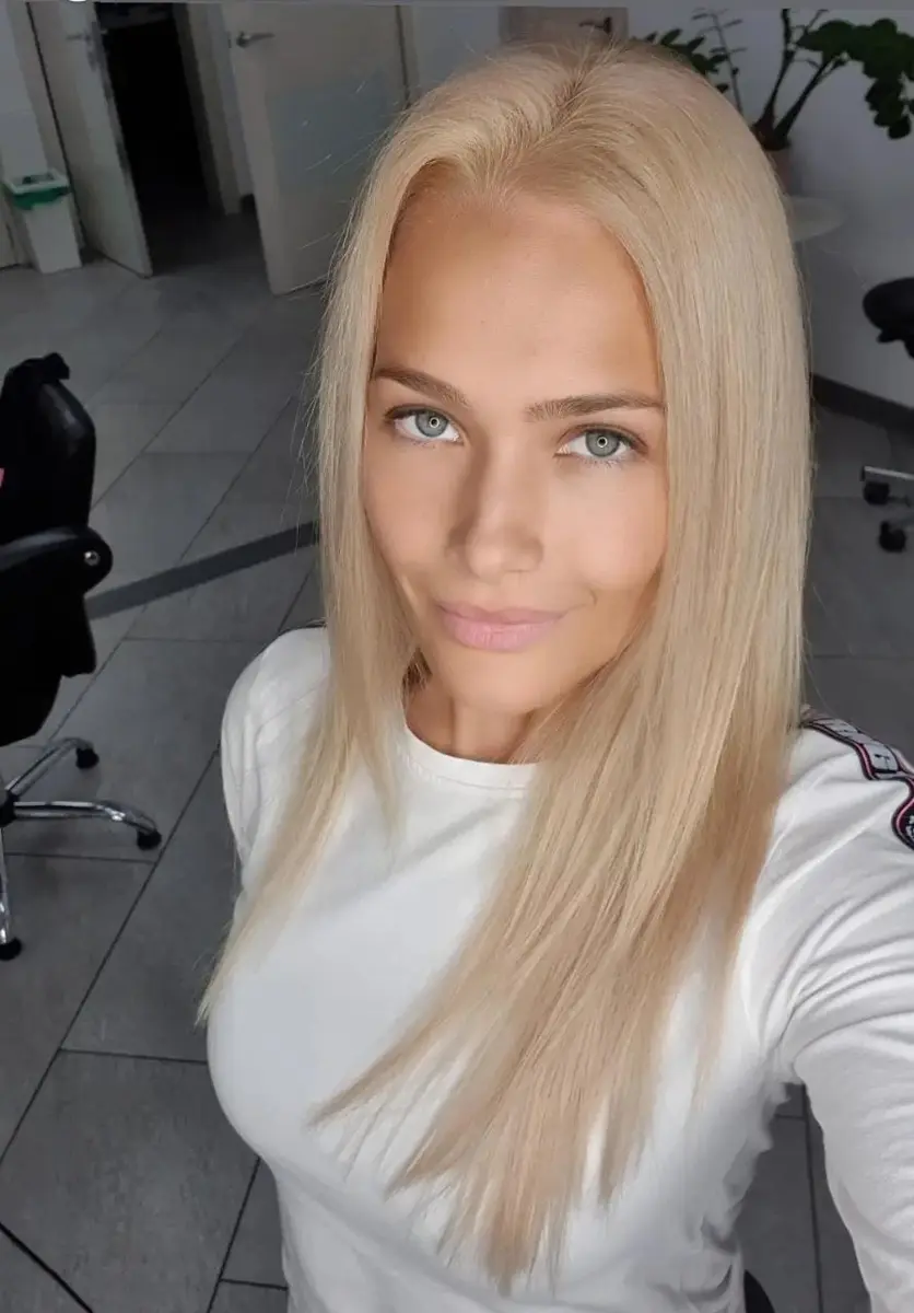 Alexia escort in London