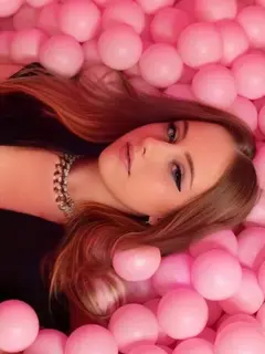 Annabella escort in London
