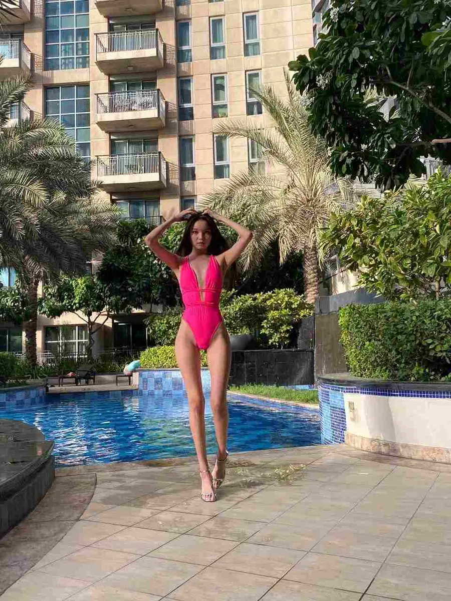 Aurika escort in London
