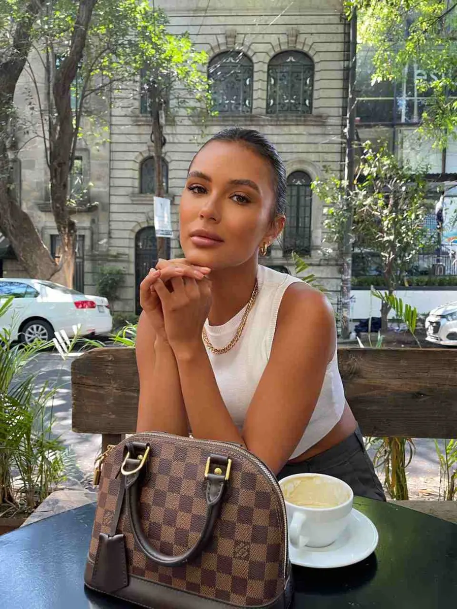 Cecilia escort in London