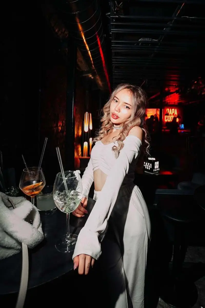 Eva escort in London