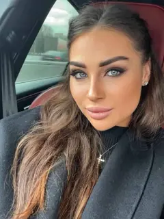 Eva  escort in London