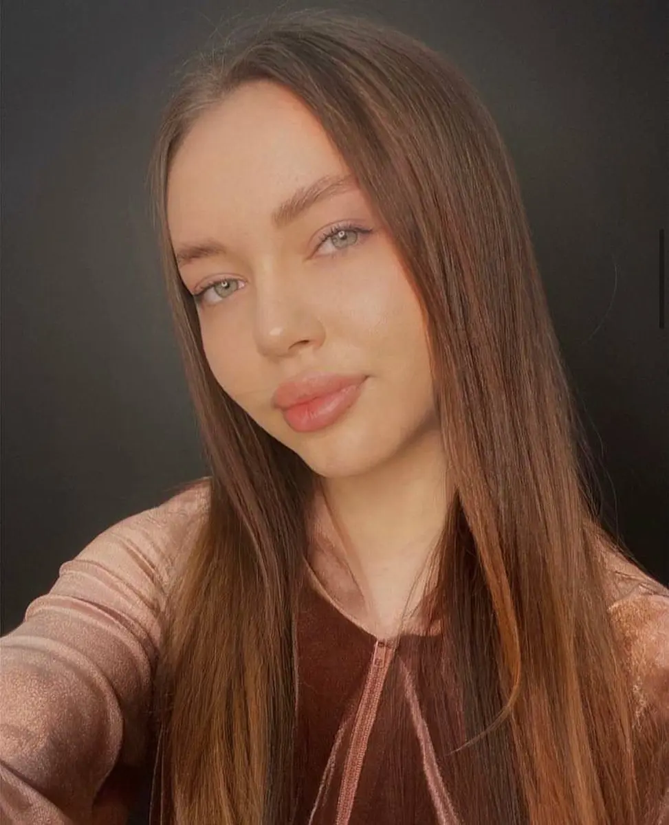 Evva escort in London