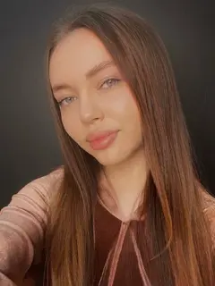 Evva escort in London