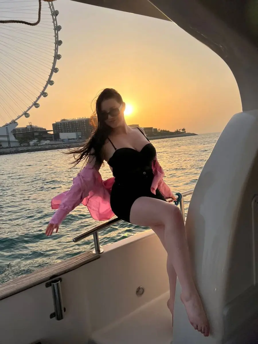 Kamila escort in London