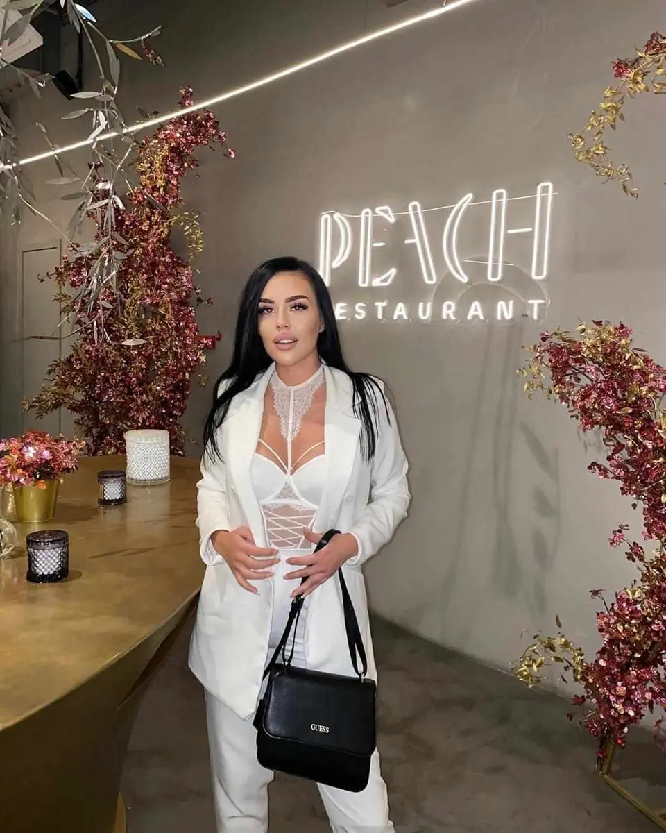 Katherine escort in London