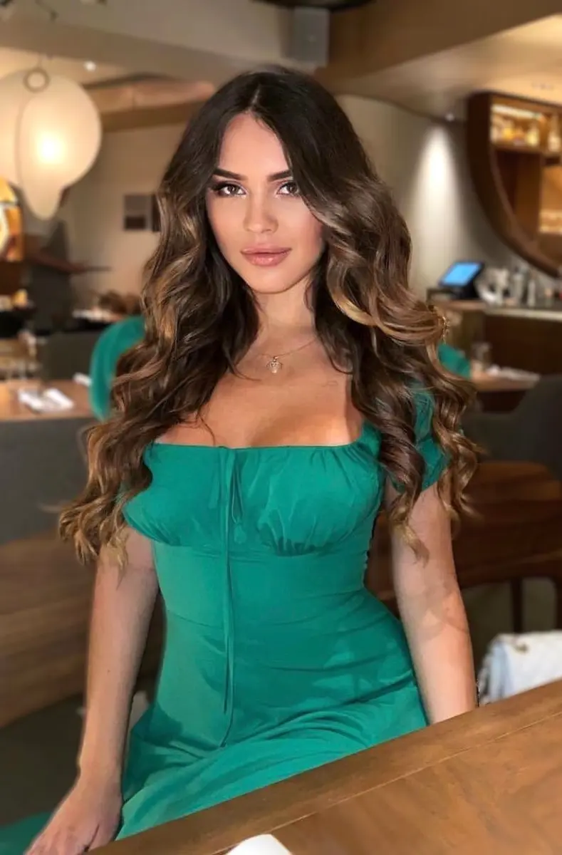 Ksenya escort in Paris