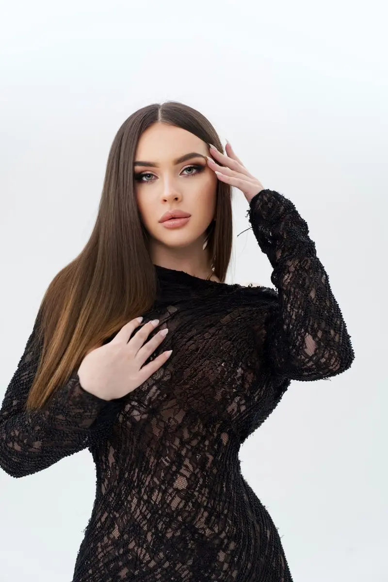 Ksenya escort in Paris