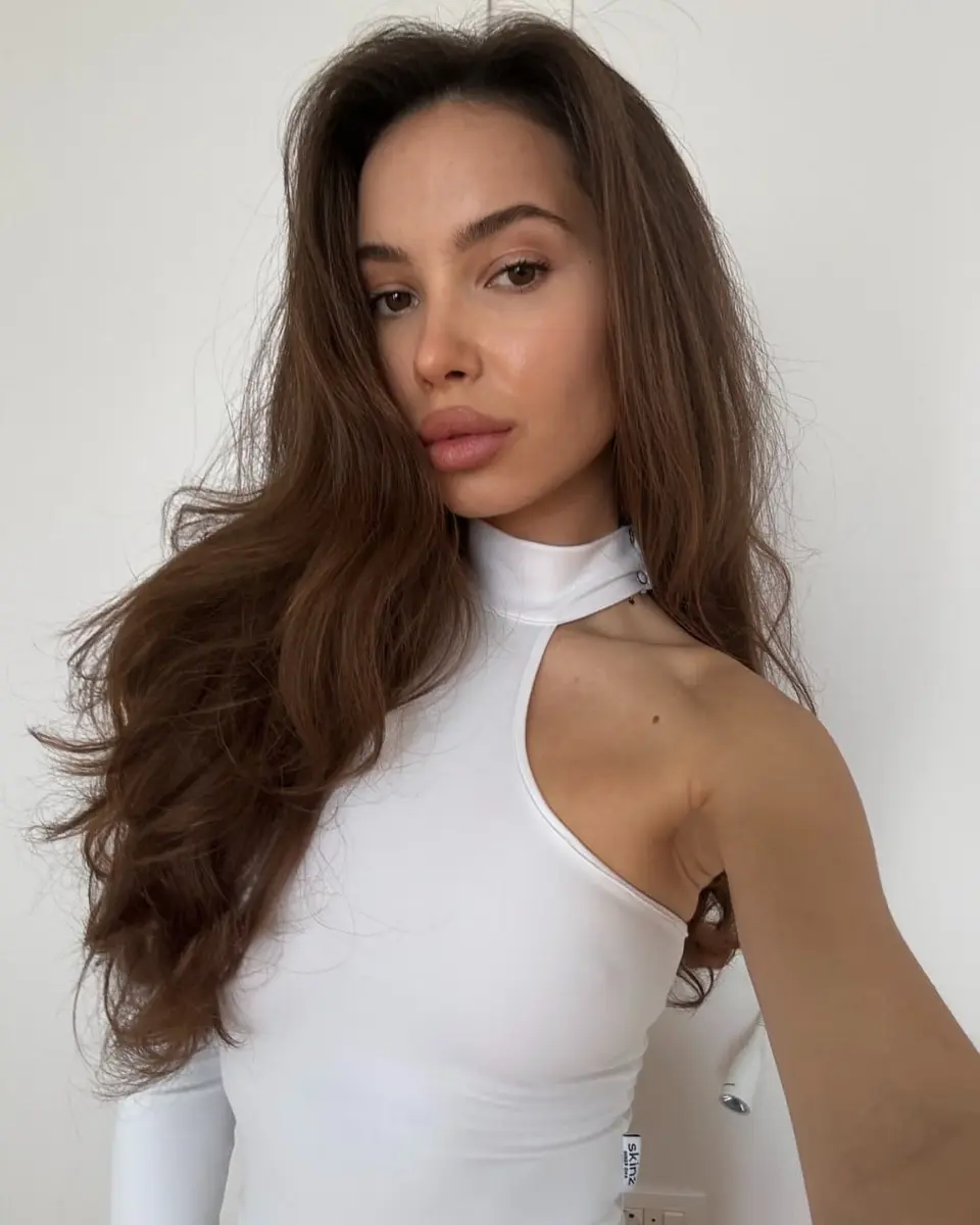 Lolina escort in Paris