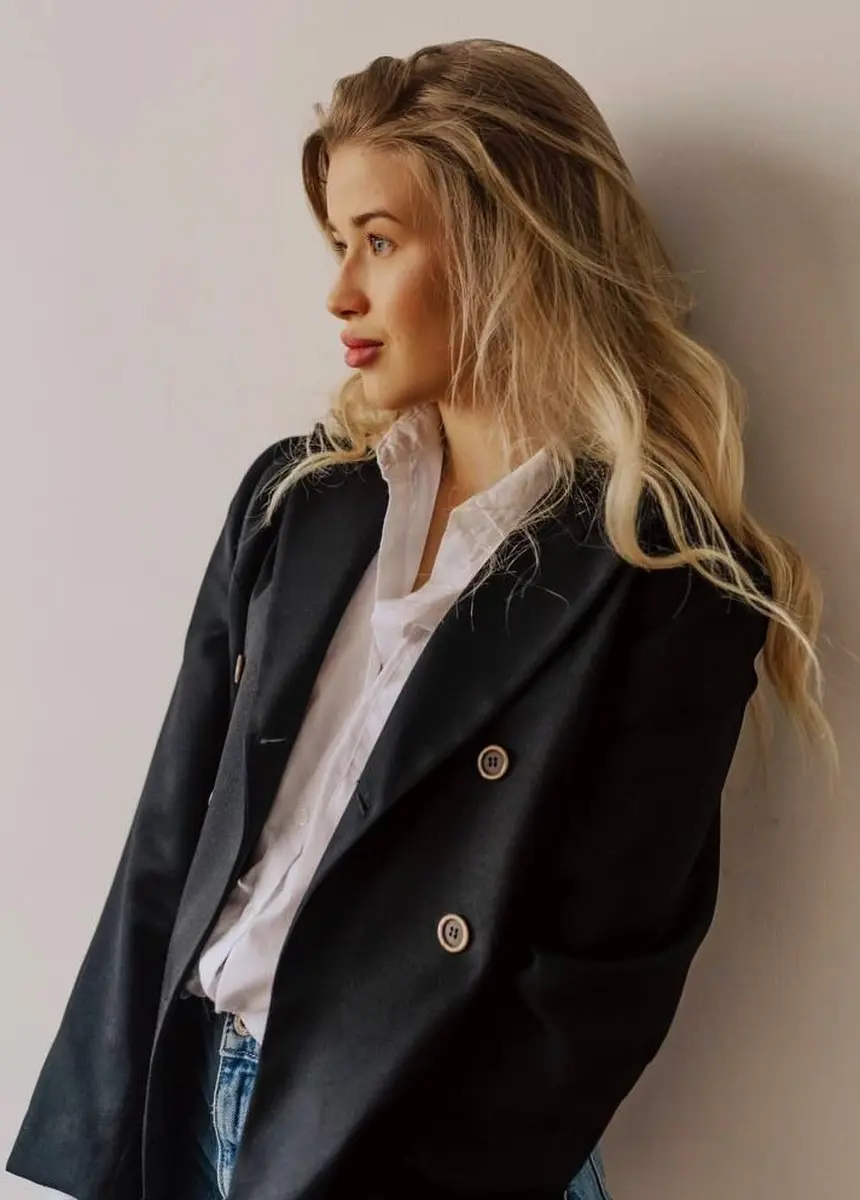 Maria escort in Paris