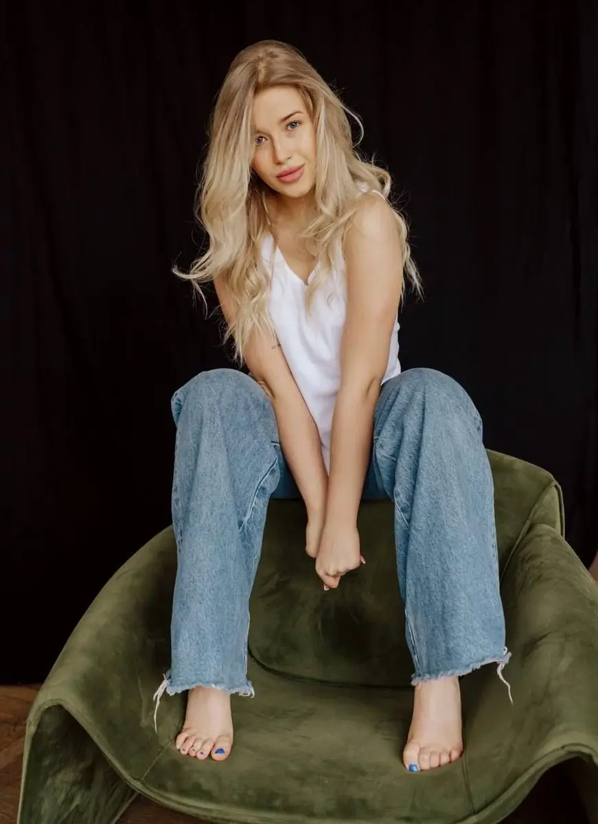 Maria escort in Paris