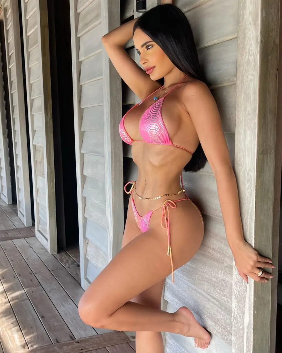 Mariell escort in Paris