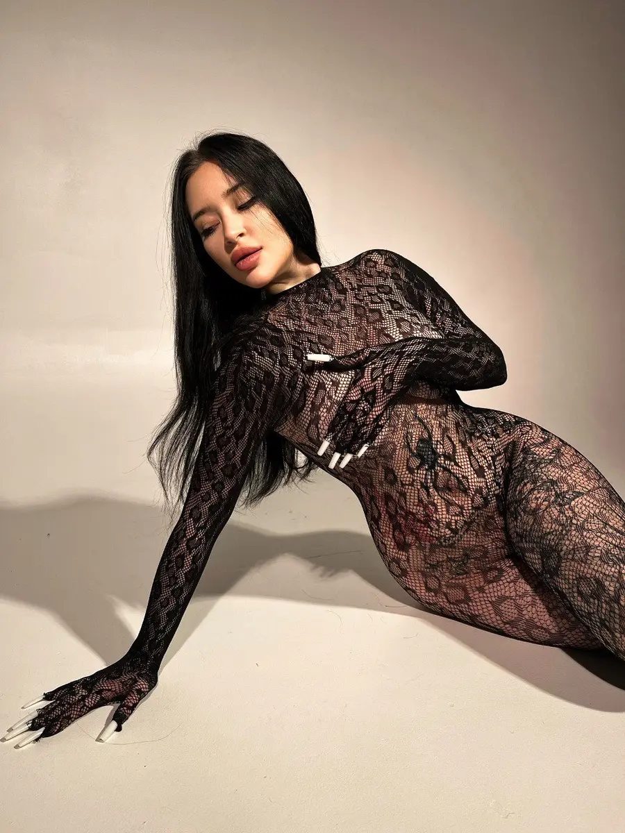 Molli escort in Paris