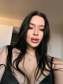 Molli escort in Paris