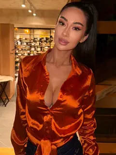 Rosalie escort in Paris