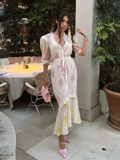 Samal escort in Paris