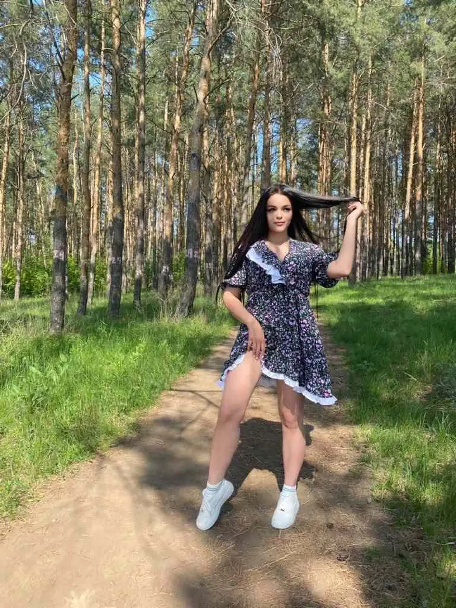 Sima escort in London
