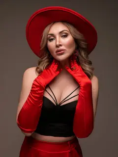 Svetlana escort in London