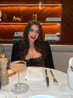Tina escort in London