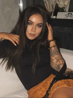 Tina escort in London