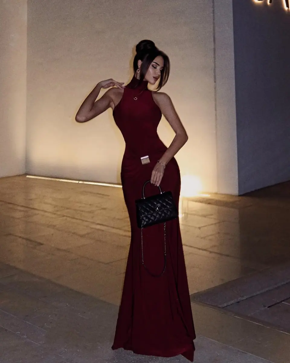 Tiona escort in Paris