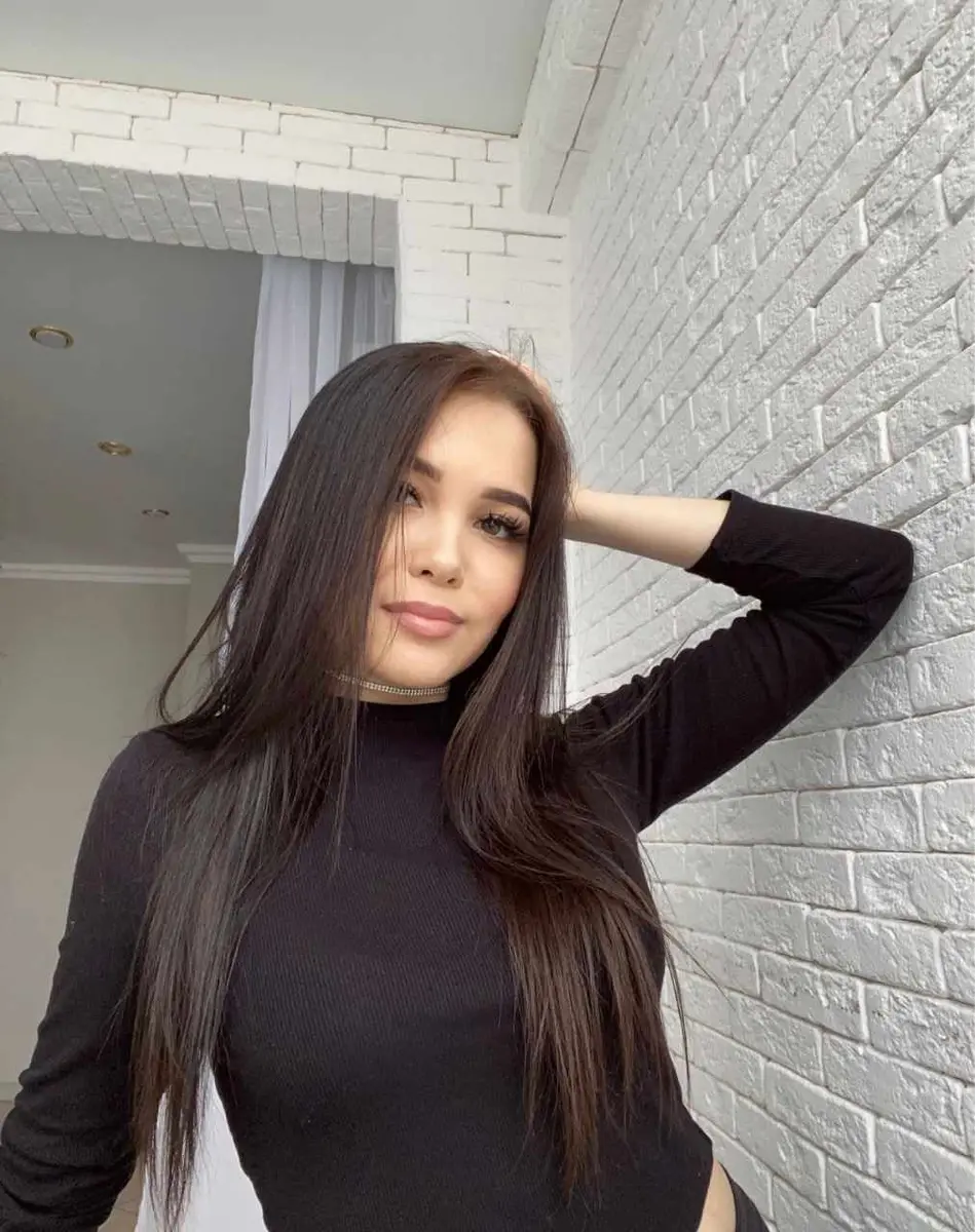 Vladlena escort in London