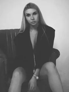 Yana escort in London