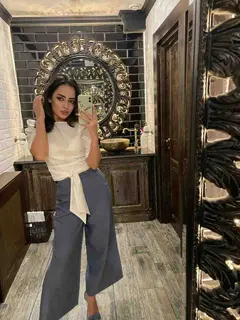 Zarina escort in London