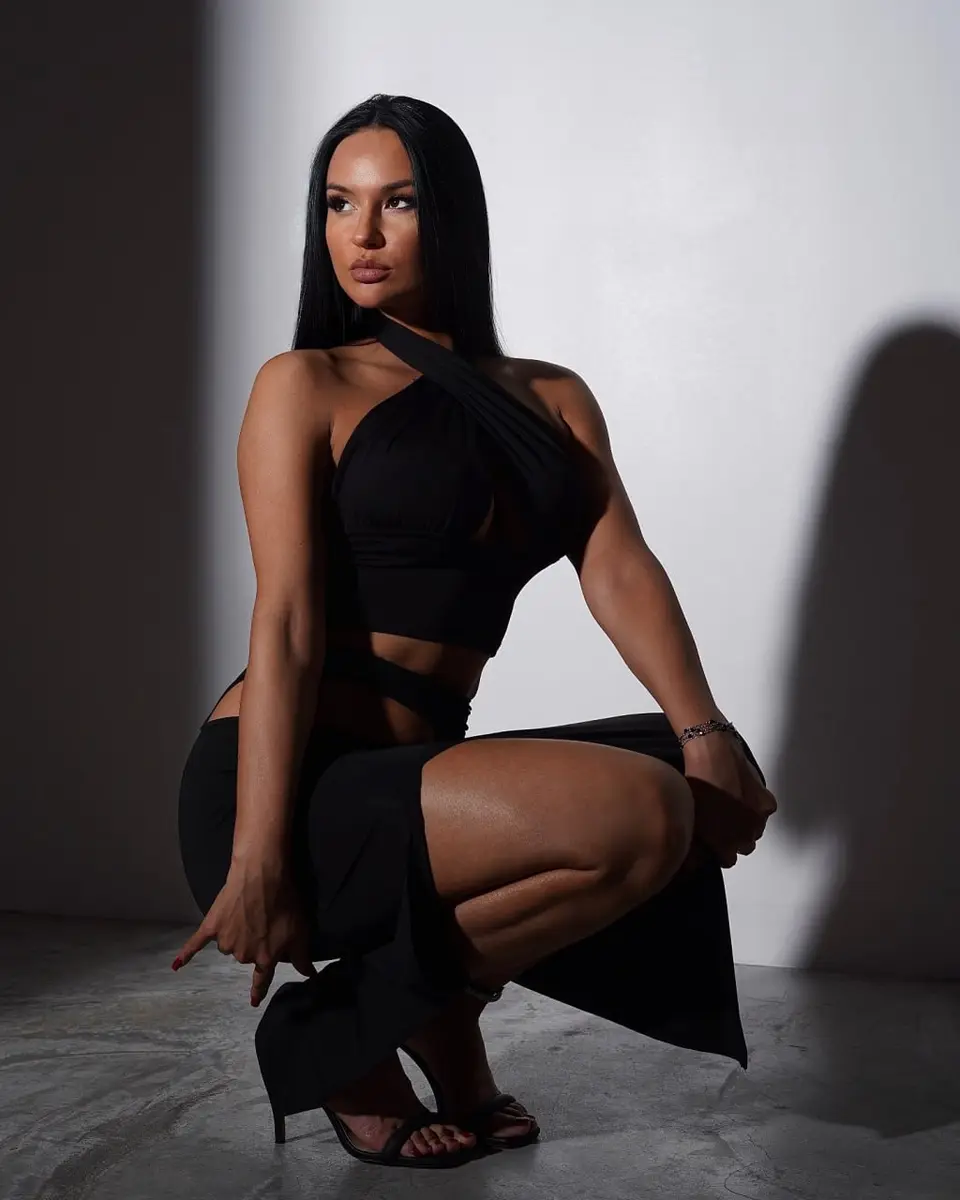Zlata escort in Paris
